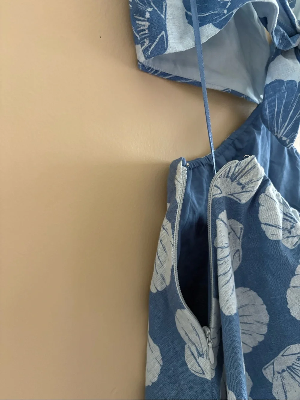 Abercrombie & Fitch Blue and White Shell-Print Cutout Maxi Dress